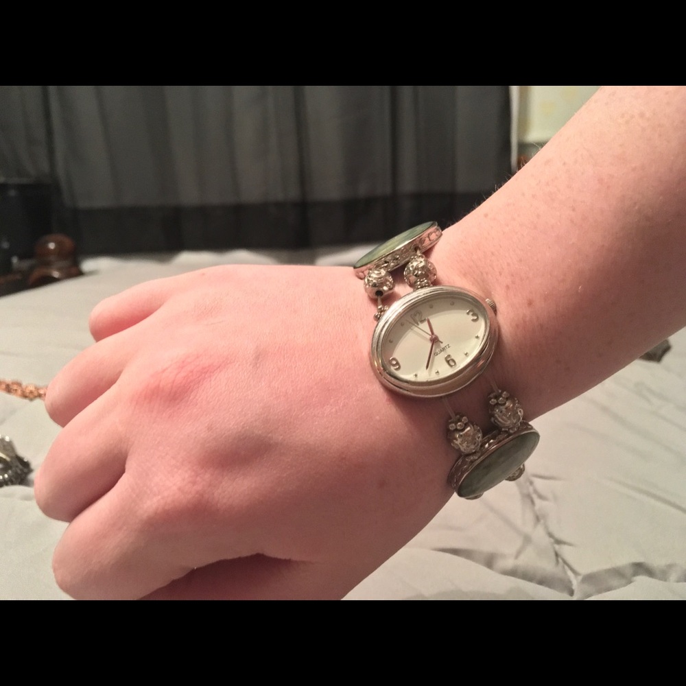 Watch - Picture 3 of 4